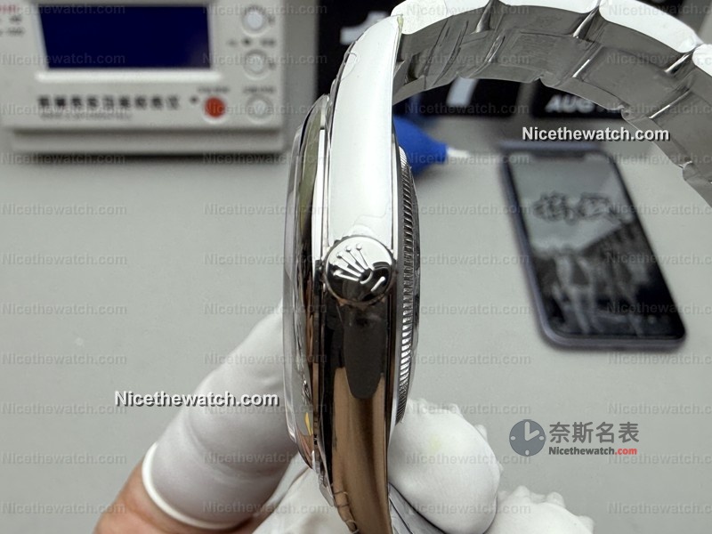 VS厂蒂芙尼蓝泡泡面曝光！细节堪比原装？看完我直接下单了 | 奈斯探表