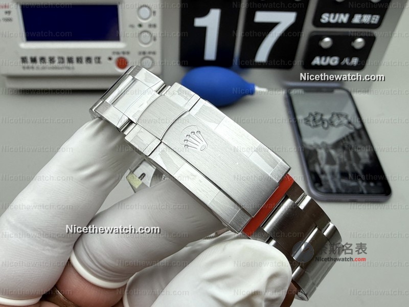 VS厂蒂芙尼蓝泡泡面曝光！细节堪比原装？看完我直接下单了 | 奈斯探表