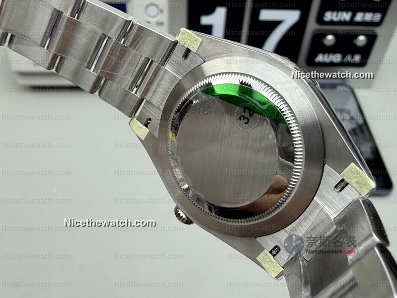 VS厂蒂芙尼蓝泡泡面曝光！细节堪比原装？看完我直接下单了 | 奈斯探表