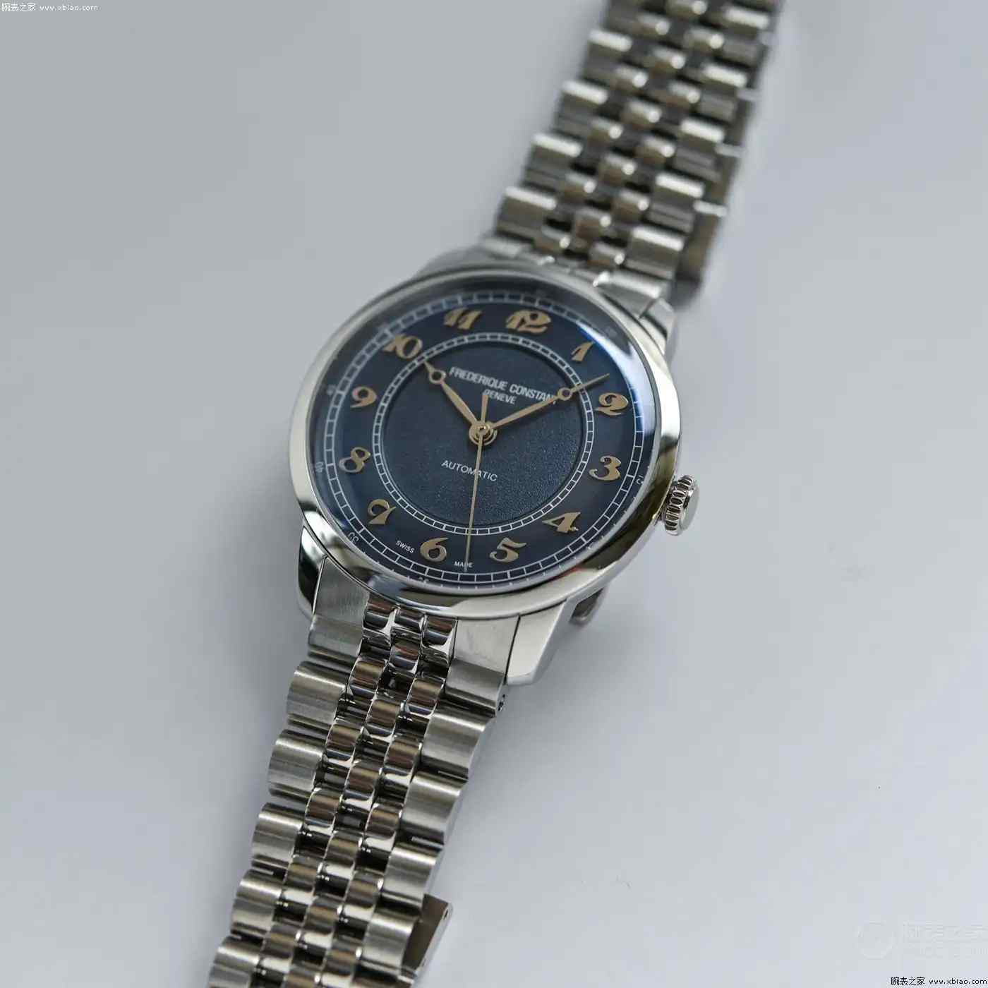 打工人也能拥有的奢华腕表？康斯登新款云蓝盘+宝玑字，颜值性能双爆表！ | 奈斯探表