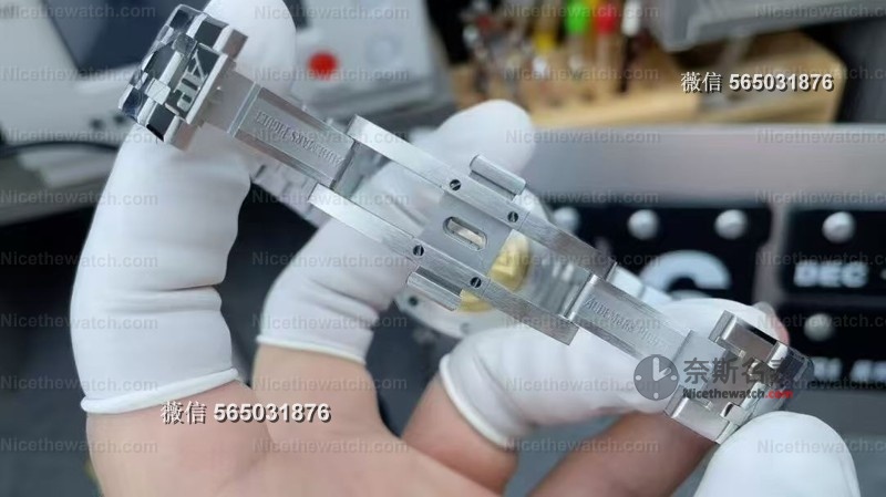小手腕有救了！APS钢王37mm灰盘15450终极版曝光，这光影盘纹美到让人失眠！ | 奈斯探表