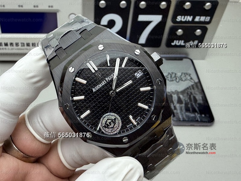 “黑武士”驾到！APS厂皇家橡树15500黑陶瓷款真实上手：可动头粒+4302一体机芯，复刻表也能戴出专柜范儿！ | 奈斯探表