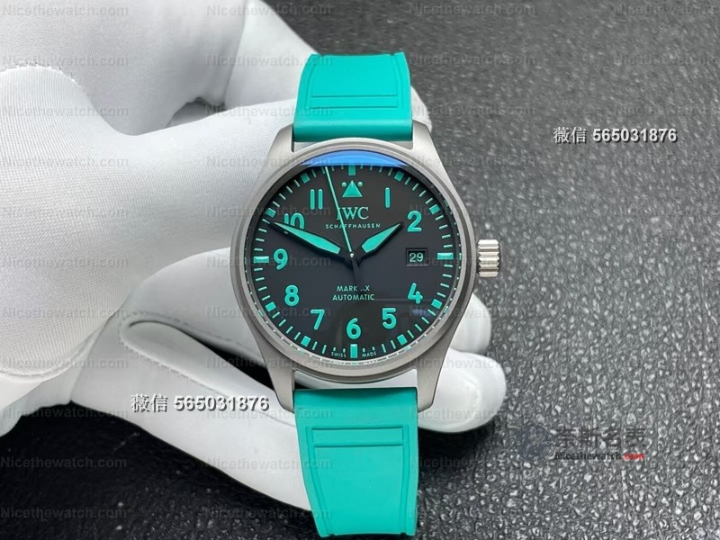 别再买普通小马克！M+厂V3马石油绿特别版细节炸裂，夜光+油印+降噪机芯全配齐！ | 奈斯探表