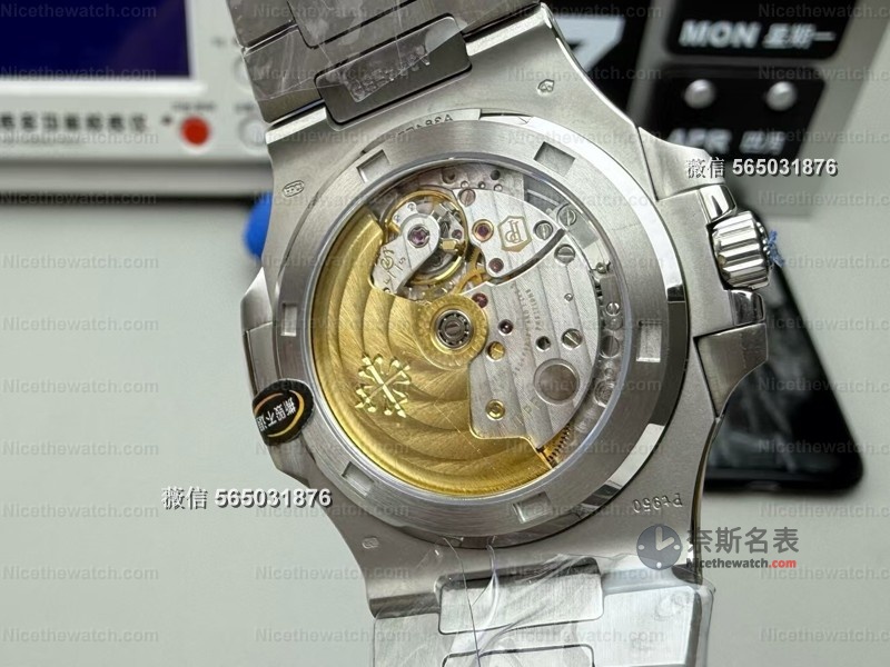 3K厂40周年鹦鹉螺5711实测爆火！324一体机芯+蓝面钻刻+背透神还原，戴出去没人信是复刻？ | 奈斯探表