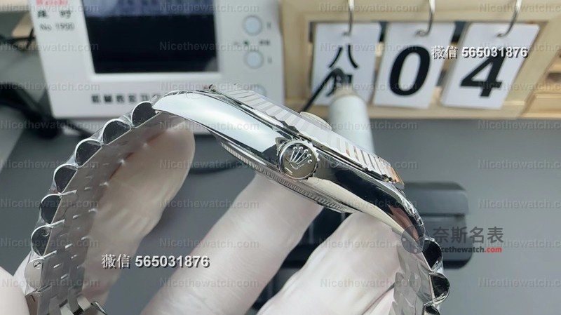 戴上它，没人看得出是复刻！VS厂薄荷绿日志深度实测，丹东3235机芯真香警告！ | 奈斯探表