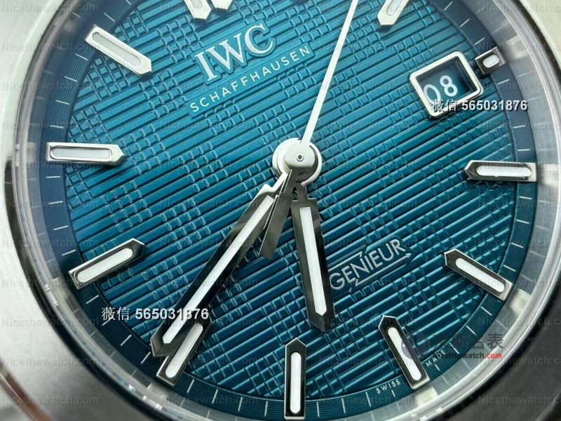 3K内也能戴出“硬汉范儿”？V7厂万国工程师绿面腕表深度实测，性价比炸裂！ | 奈斯探表