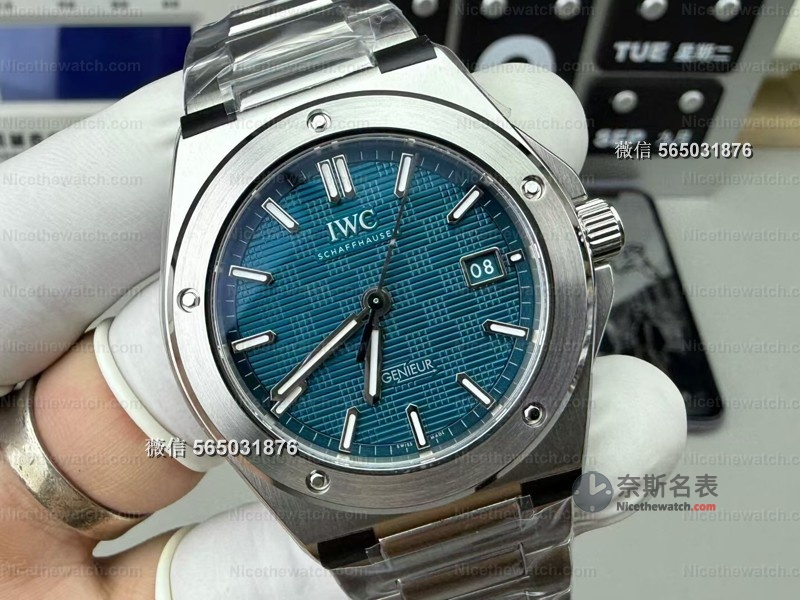 3K内也能戴出“硬汉范儿”？V7厂万国工程师绿面腕表深度实测，性价比炸裂！ | 奈斯探表