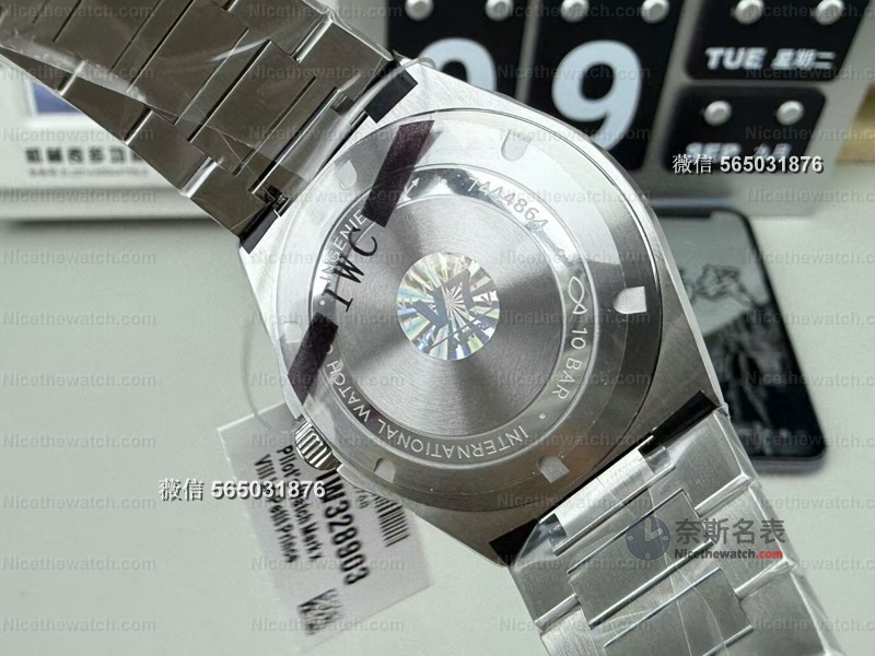 3K内也能戴出“硬汉范儿”？V7厂万国工程师绿面腕表深度实测，性价比炸裂！ | 奈斯探表