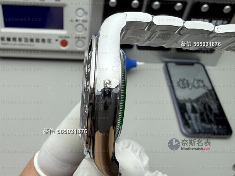 【2025避坑必看】VS厂熊猫迪通拿4131终极评测：4千块戴出20万气场，真能“以假乱真”？ | 奈斯探表