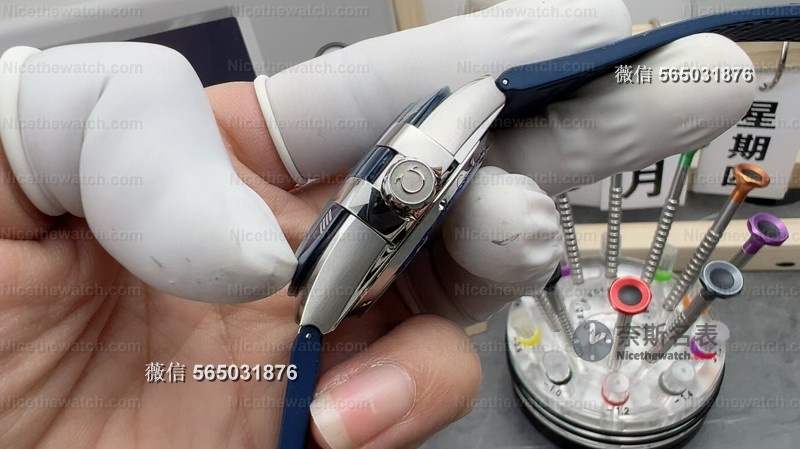 别再被“8900”骗了！我戴了半年的VS厂五代星座，靠这3招识破99%假货 | 奈斯探表