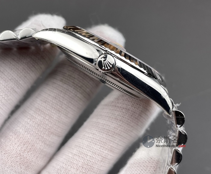 灰盘才是真王者！VS厂劳力士灰日志实测：丹东3235稳到离谱，上手被同事追着问链接！ | 奈斯探表