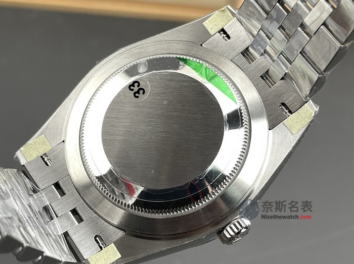 灰盘才是真王者！VS厂劳力士灰日志实测：丹东3235稳到离谱，上手被同事追着问链接！ | 奈斯探表