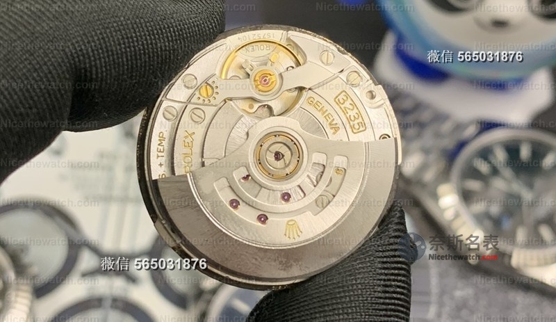 VS厂劳力士日志V2重磅升级！白金狗牙圈终于“对味”，细节拉满成复刻新标杆 | 奈斯探表