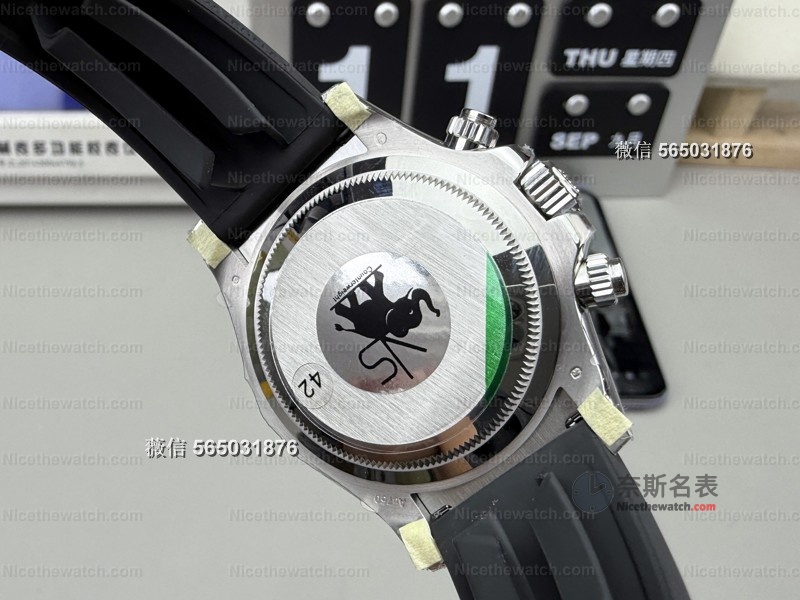 VS厂配重灰胶迪深度评测：136克真分量，丹东4131机芯到底强在哪？ | 奈斯探表