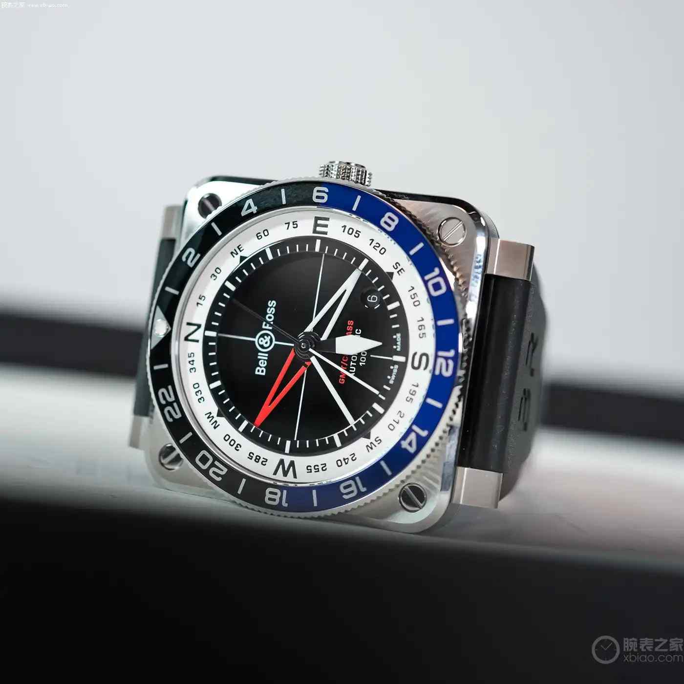 柏莱士限量500枚GMT腕表震撼来袭！自带导航罗盘解锁全球旅行新姿势 | 奈斯探表