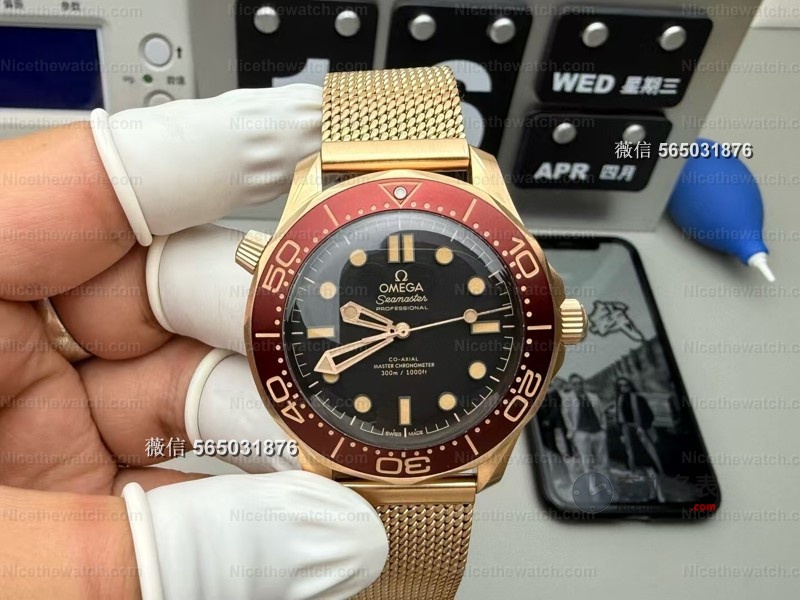 戴出包浆感！VS厂海马300青铜金搭载8806一体机芯，稳定到离谱 | 奈斯探表