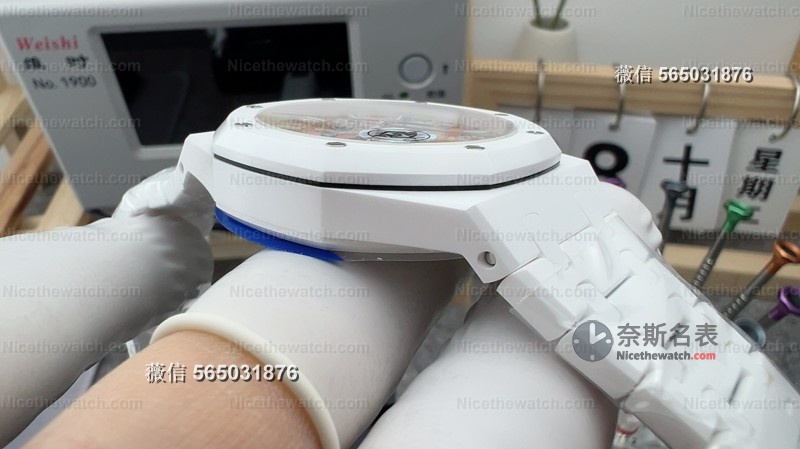 别再只看黑水鬼了！这款APS15500太阳花陶瓷表，戴上秒变街头焦点！ | 奈斯探表