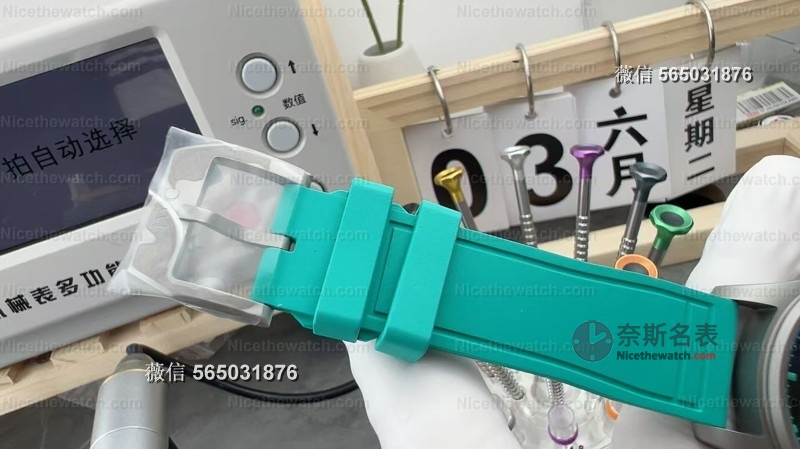 把头终于对了！M+厂V3马石油绿马克20实测：轻如羽毛，帅到犯规！ | 奈斯探表