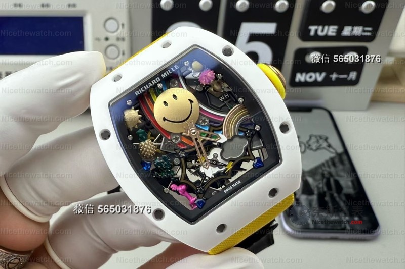 在私人钟表沙龙近距离看RM88 Smiley：这不是表，是戴在手腕上的快乐童话 | 奈斯探表