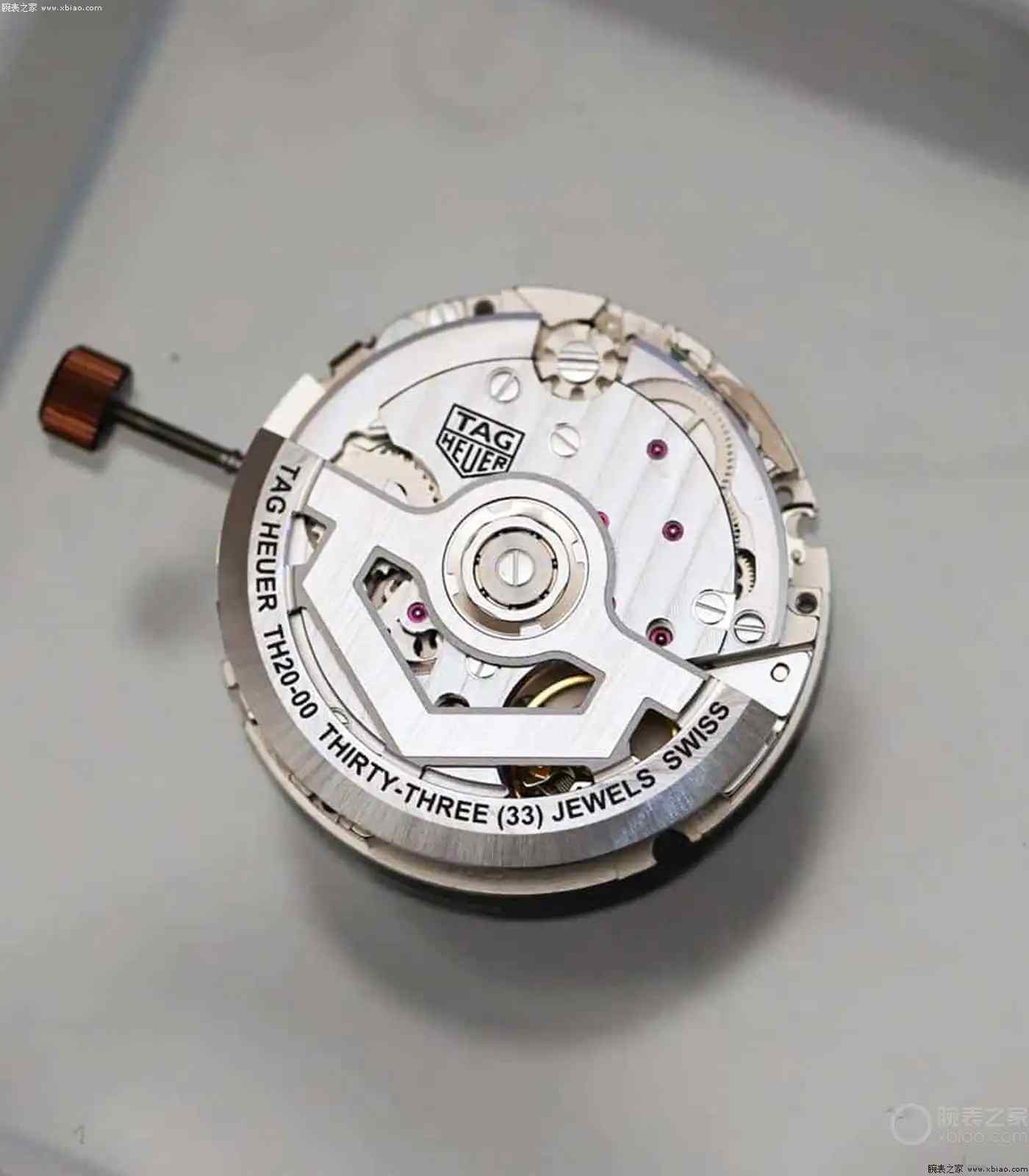 金价狂飙！泰格豪雅17万“全金猛兽”镂空计时，这波入手真香？ | 奈斯探表