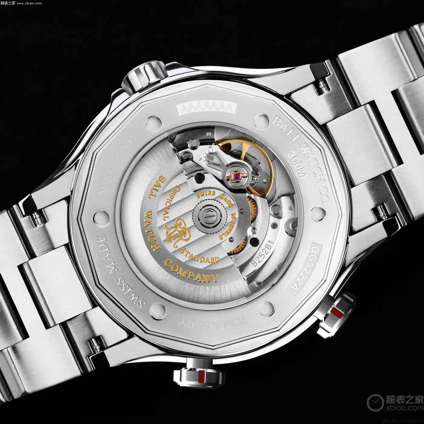 黑暗中最亮的光！波尔黄黑陶瓷圈GMT腕表，自带25年长效夜光，硬核登场 | 奈斯探表