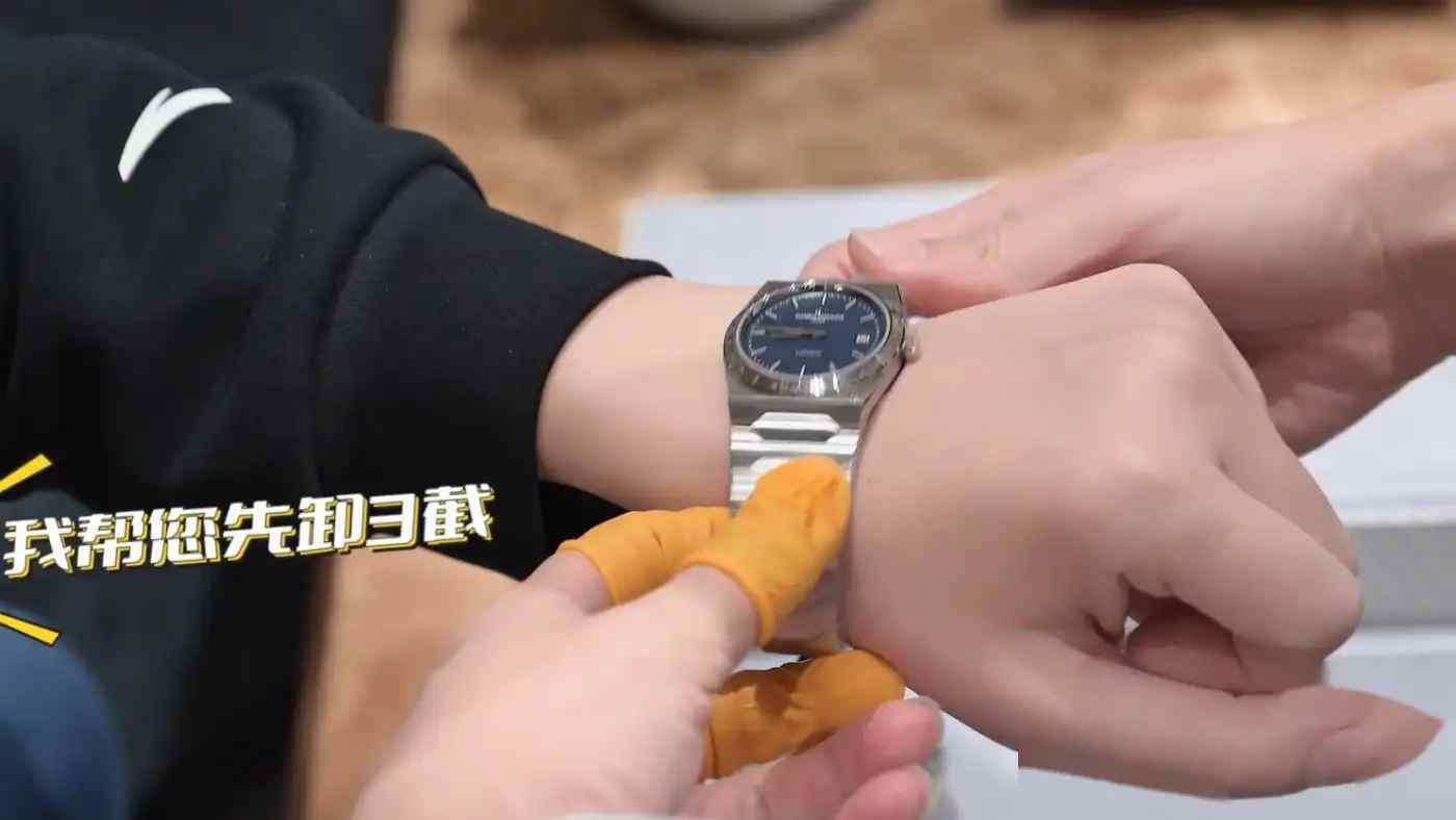 2025年必抢！江诗丹顿钢王222提表全记录，仪式感拉满！ | 奈斯探表