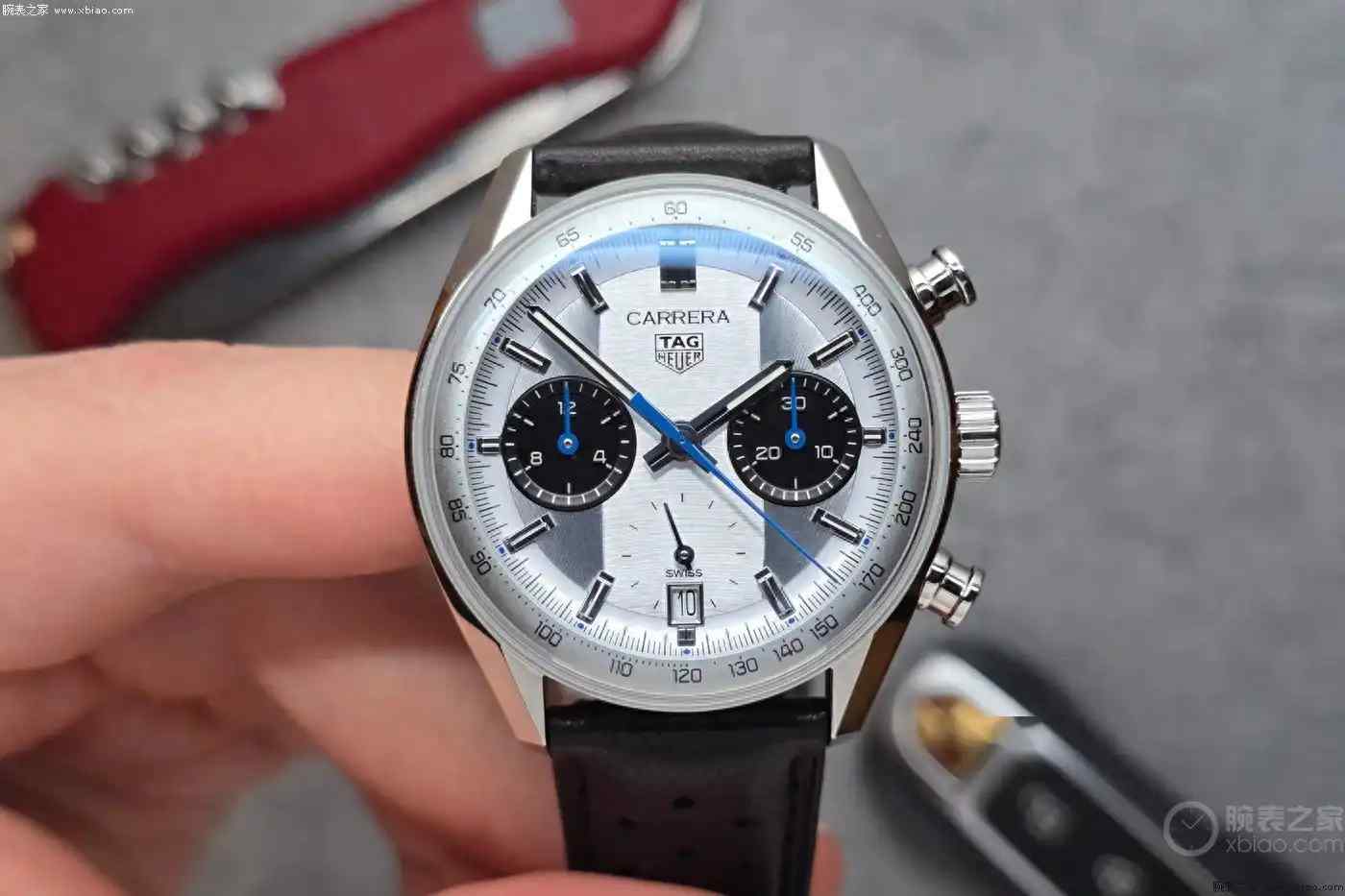 复古与现代融合！泰格豪雅卡莱拉澳大利亚限量款，5.5万入手经典计时码表 | 奈斯探表