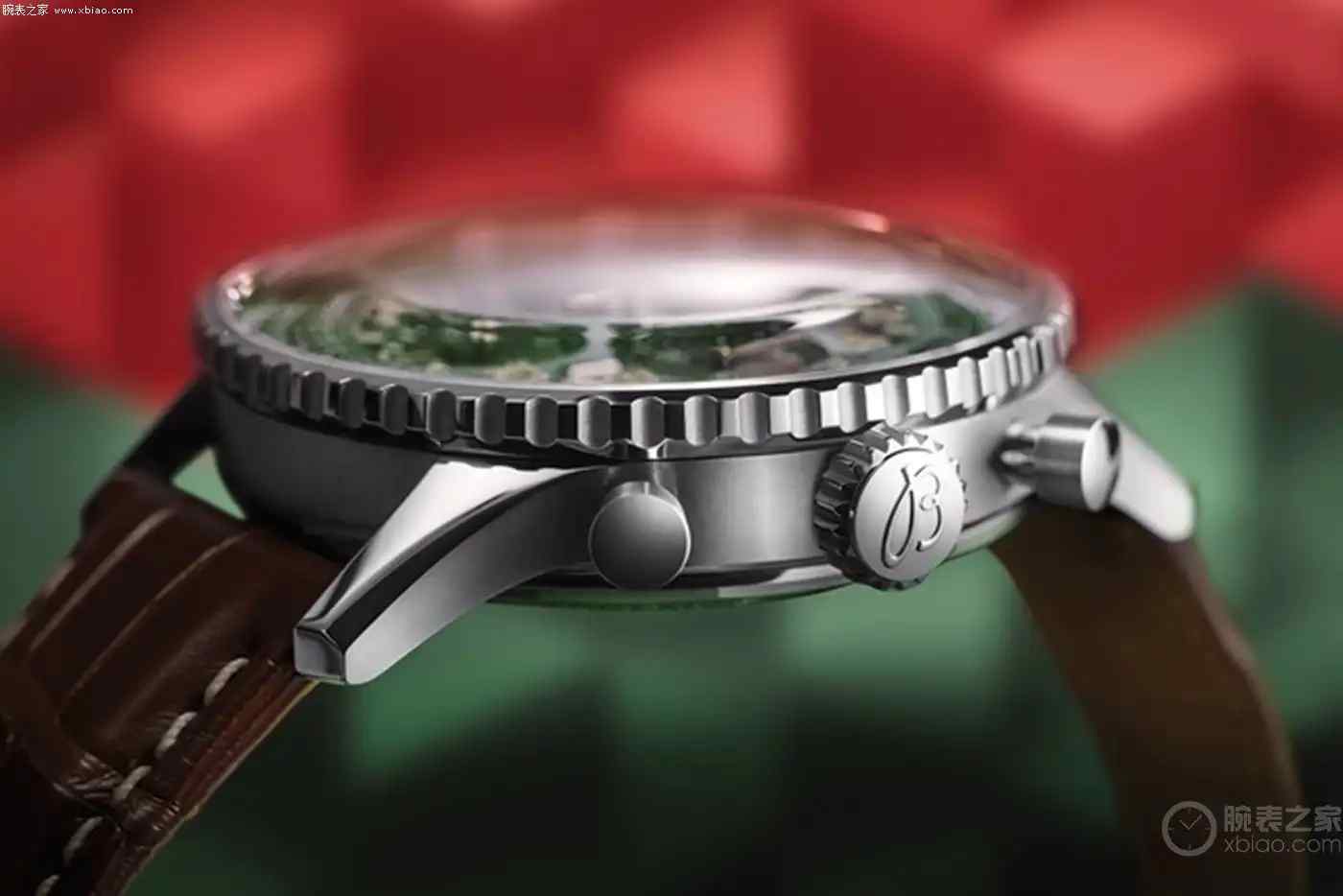 仅50枚！百年灵宇航员限量款绿色盘面计时码表，复古与现代的完美交融 | 奈斯探表