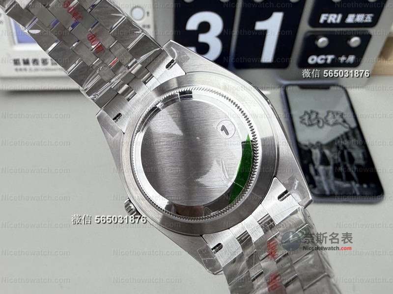 丹东3235机芯+V2升级！VS厂薄荷绿日志细节到底有多“顶”？实拍揭秘 | 奈斯探表