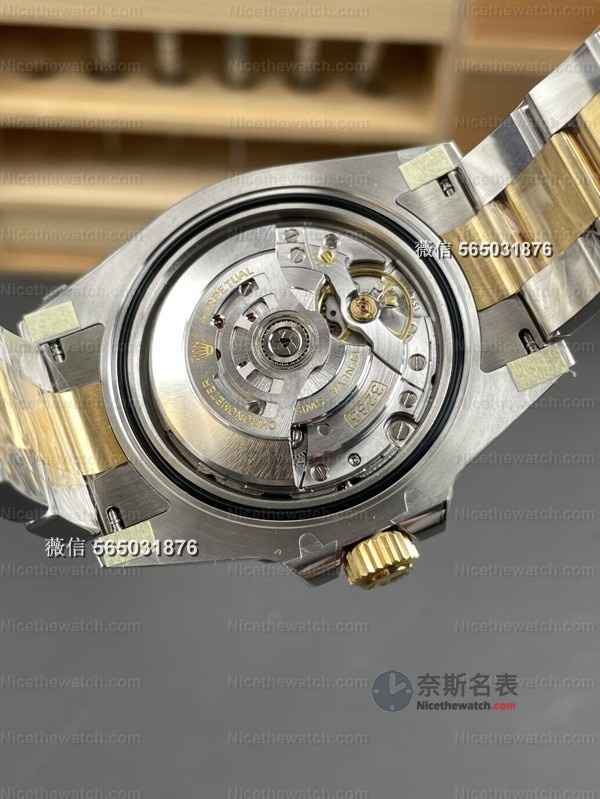 VS间金蓝水鬼V2配重版实测！186克精准对版，丹东3235机芯稳如正品！ | 奈斯探表