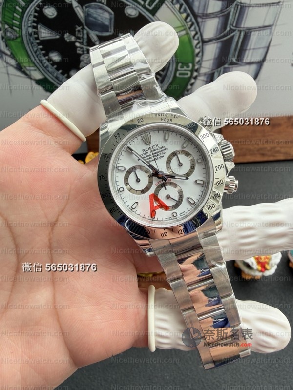 钢迪鼻祖回归！VS白钢迪4130版实测：12.2mm厚度对版，红字印刷立体感拉满！ | 奈斯探表