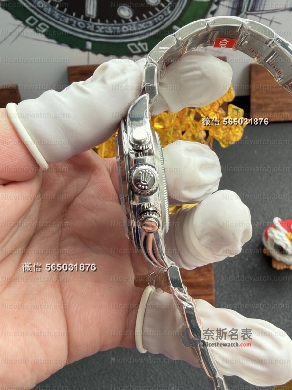 钢迪鼻祖回归！VS白钢迪4130版实测：12.2mm厚度对版，红字印刷立体感拉满！ | 奈斯探表