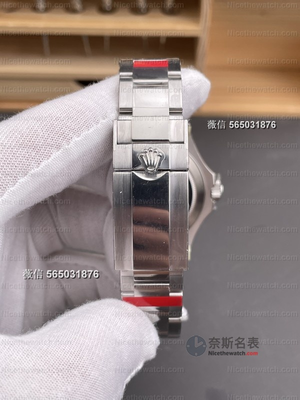 秒针蓝得刚刚好！VS灰游艇丹东3235评测：夜光饱满、圈口不割手、日历瞬跳！ | 奈斯探表