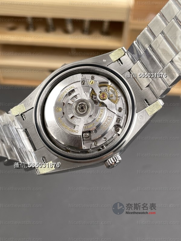 VS星期日志V2配重版实测：182克真压手感+丹东3255机芯，细节还原度炸裂！ | 奈斯探表