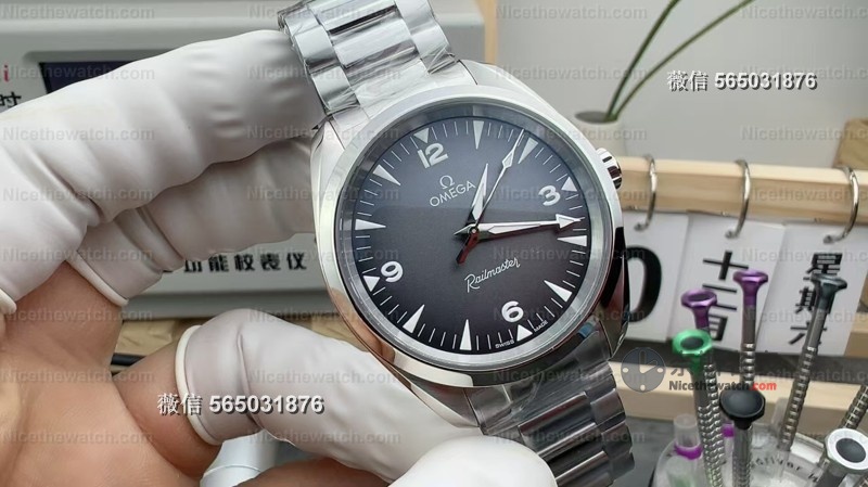 小表盘杀回来了！VS厂欧米茄海马铁霸38mm，低调复古却细节拉满 | 奈斯探表