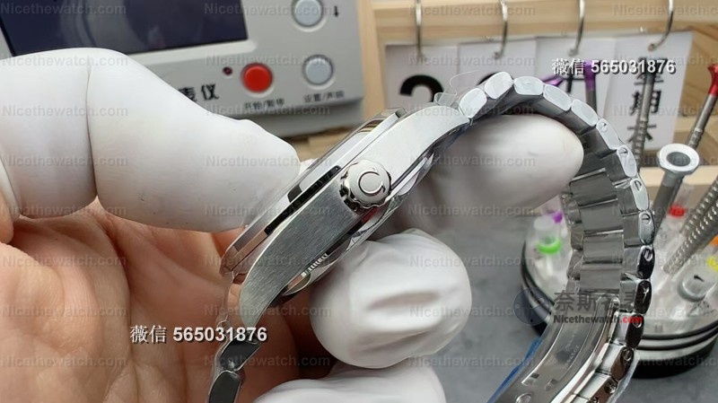 小表盘杀回来了！VS厂欧米茄海马铁霸38mm，低调复古却细节拉满 | 奈斯探表