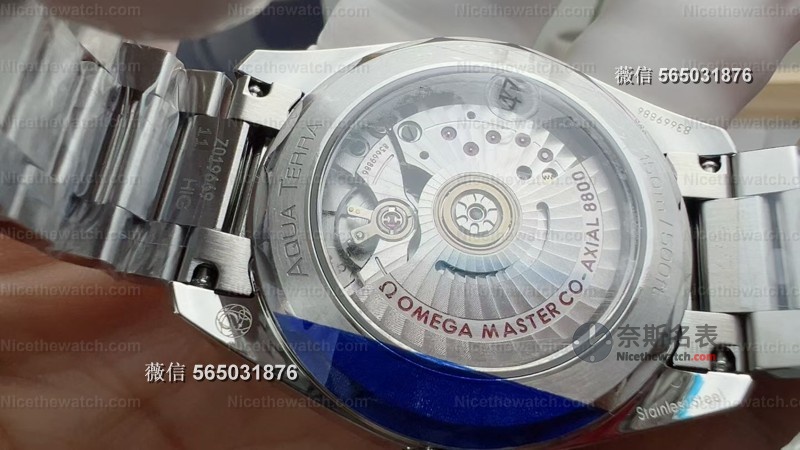 小手腕福音！VS厂欧米茄38mm黑盘海马复刻表深度评测：丹东8800机芯+54小时储能真香！ | 奈斯探表