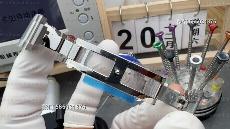 小手腕福音！VS厂欧米茄38mm黑盘海马复刻表深度评测：丹东8800机芯+54小时储能真香！ | 奈斯探表