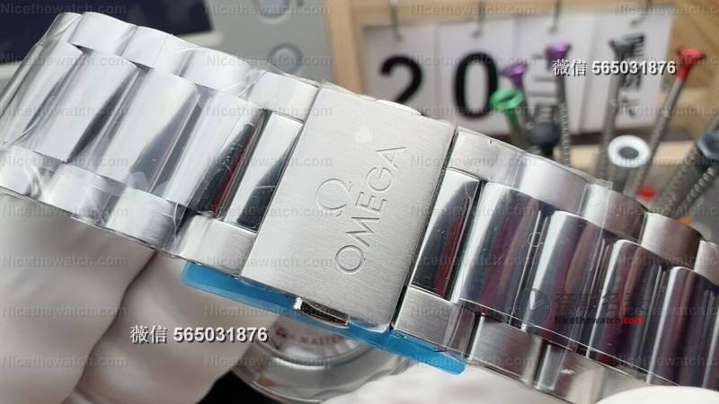 小手腕福音！VS厂欧米茄38mm黑盘海马复刻表深度评测：丹东8800机芯+54小时储能真香！ | 奈斯探表