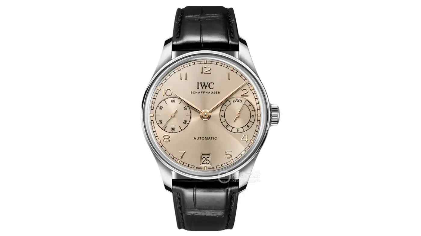 米色盘复古风潮崛起！三款小众腕表推荐：欧米茄沙色潜水 vs 万国葡七暖金盘 | 奈斯探表