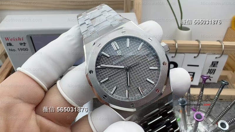 VS终于做AP了！VS新款AP橡树15500灰盘深度对比APS，谁更值得入？ | 奈斯探表