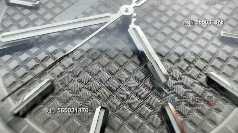 VS终于做AP了！VS新款AP橡树15500灰盘深度对比APS，谁更值得入？ | 奈斯探表