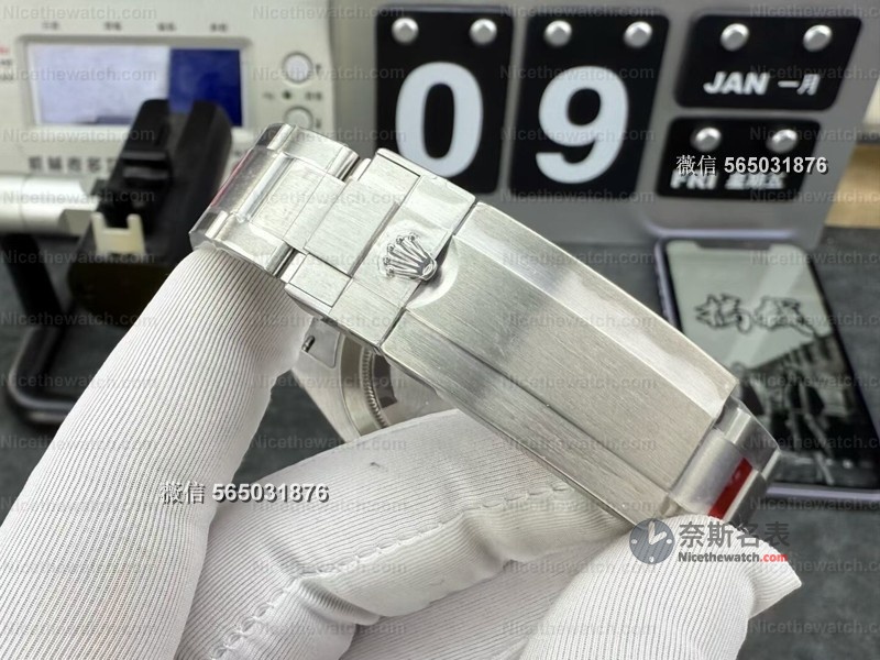 C厂已死，VS当立！三代黑水鬼凭3235机芯和904L精钢成复刻界“天花板” | 奈斯探表