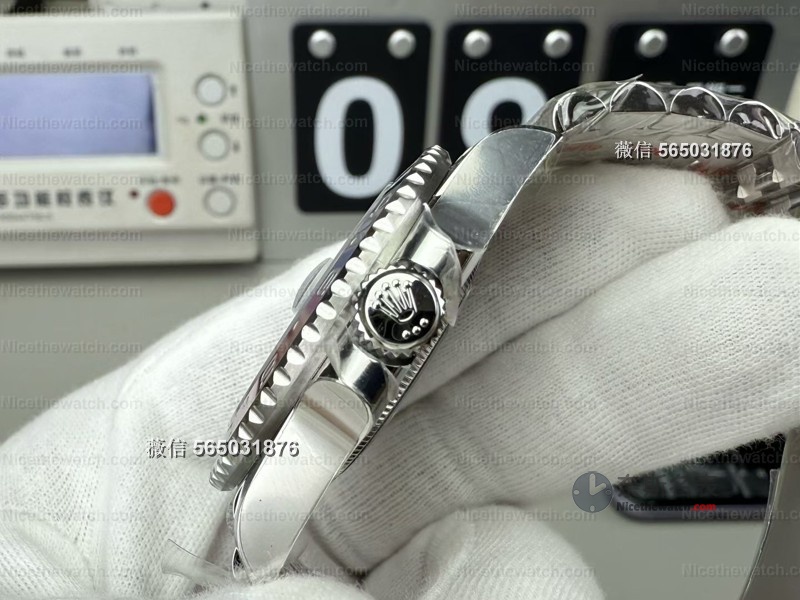 告别“假感”！VS厂可乐圈如何做到紫光灯下全红圈、指针零毛刺？ | 奈斯探表