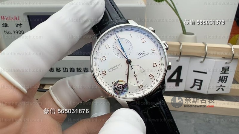 丹东首枚万国一体机芯来了！APS葡计最强版实测：41mm对版+真实计时联动 | 奈斯探表