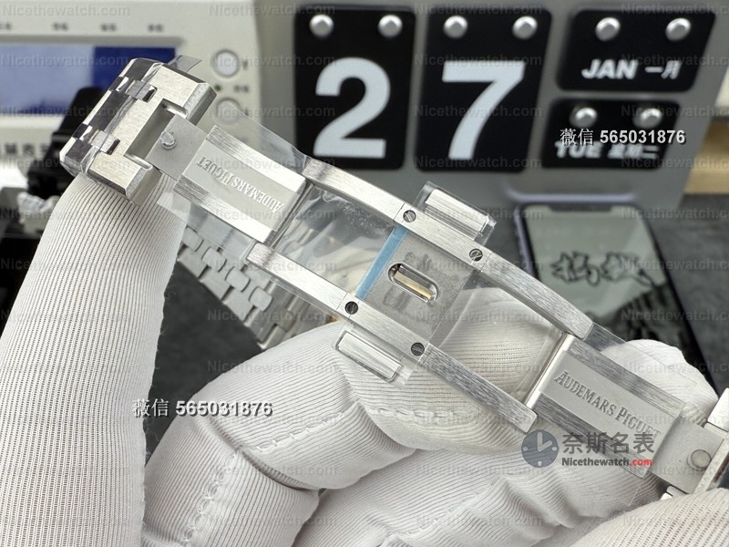 站西市场黑马！APS爱彼15500搭载4302一体机芯无卡度+配重砝码，23节表带配重精准，商务休闲两相宜 | 奈斯探表