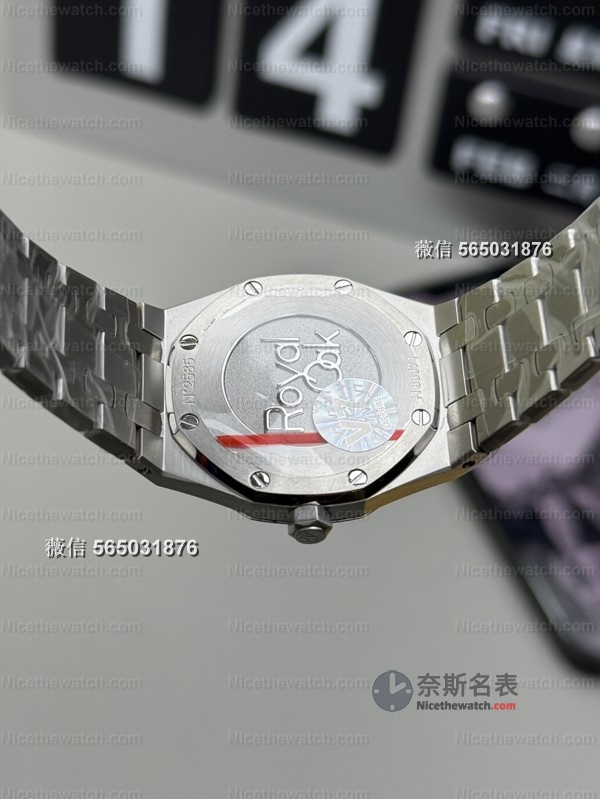 33mm小仙女专属！ZF厂爱彼67651石英款实测：巧克力盘+真钻感，省心三年免调校 | 奈斯探表