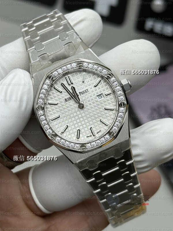 33mm小仙女专属！ZF厂爱彼67651石英款实测：巧克力盘+真钻感，省心三年免调校 | 奈斯探表