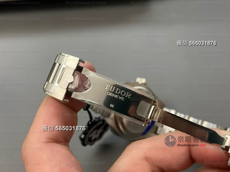 39mm小表径逆袭！ZF厂帝舵79470实测：T-fit快调救我狗命，通勤党闭眼入 | 奈斯探表