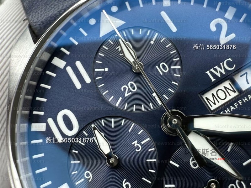 APS万国飞计搭载丹东一体机芯，摆轮位置修正到8点，复刻表终于不再一眼假！ | 奈斯探表